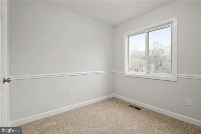 $525,000 | 1062 Knight Lane, Herndon, VA 20170