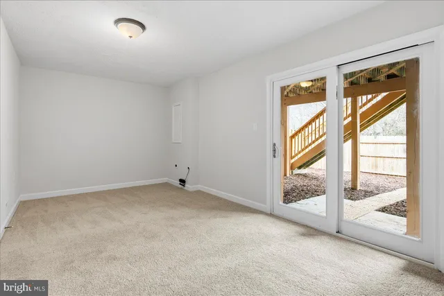 $525,000 | 1062 Knight Lane, Herndon, VA 20170