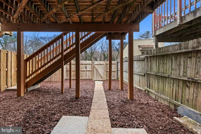 $525,000 | 1062 Knight Lane, Herndon, VA 20170