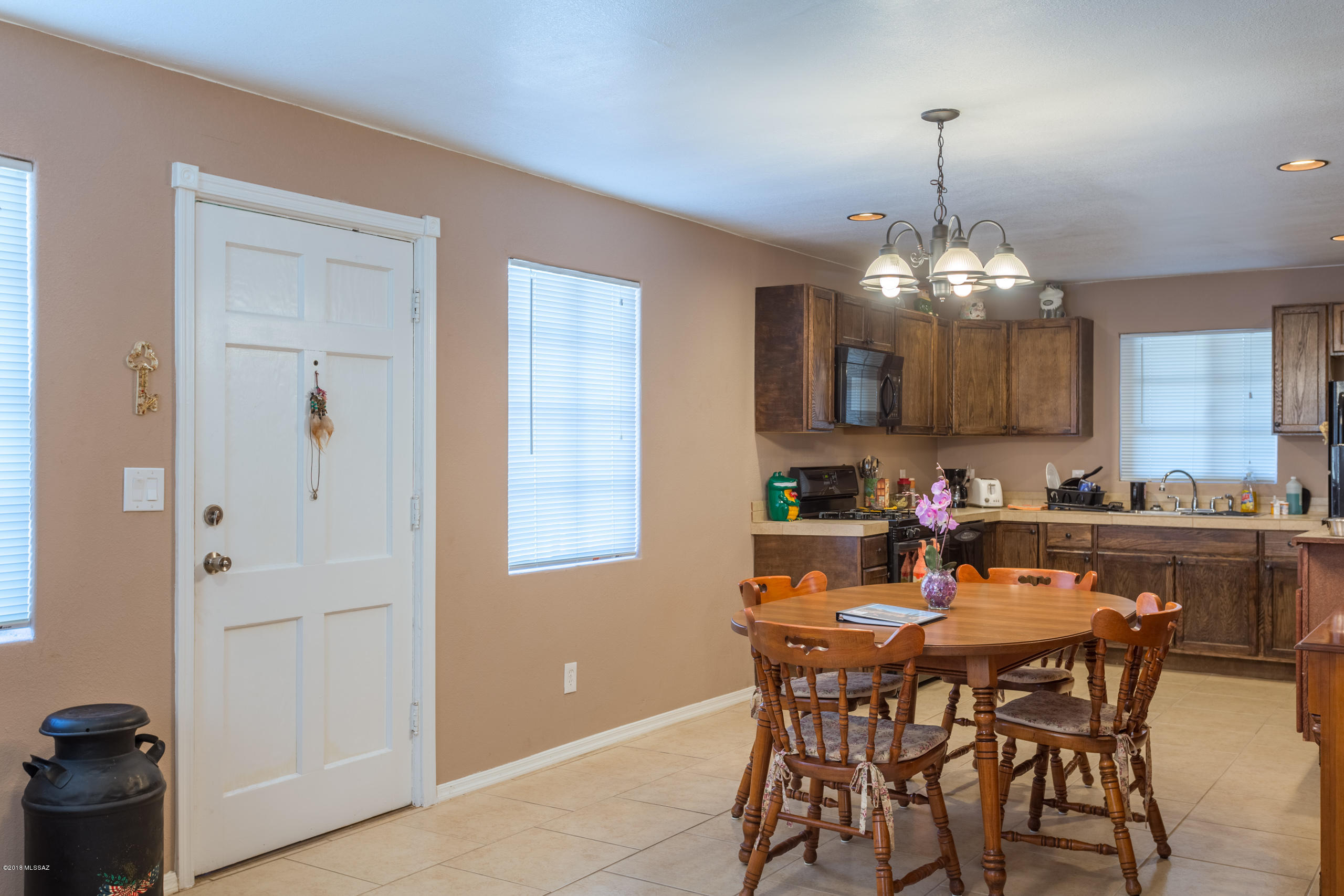 3226 East Silverlake Road Tucson, AZ 85713 - Photo 1 of 15 Gallery Image 1