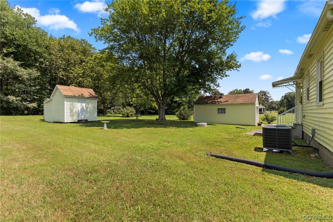 4000 Wayside Road Charles City, VA 23030 - Photo 22 of 30 a house view with a sitting space