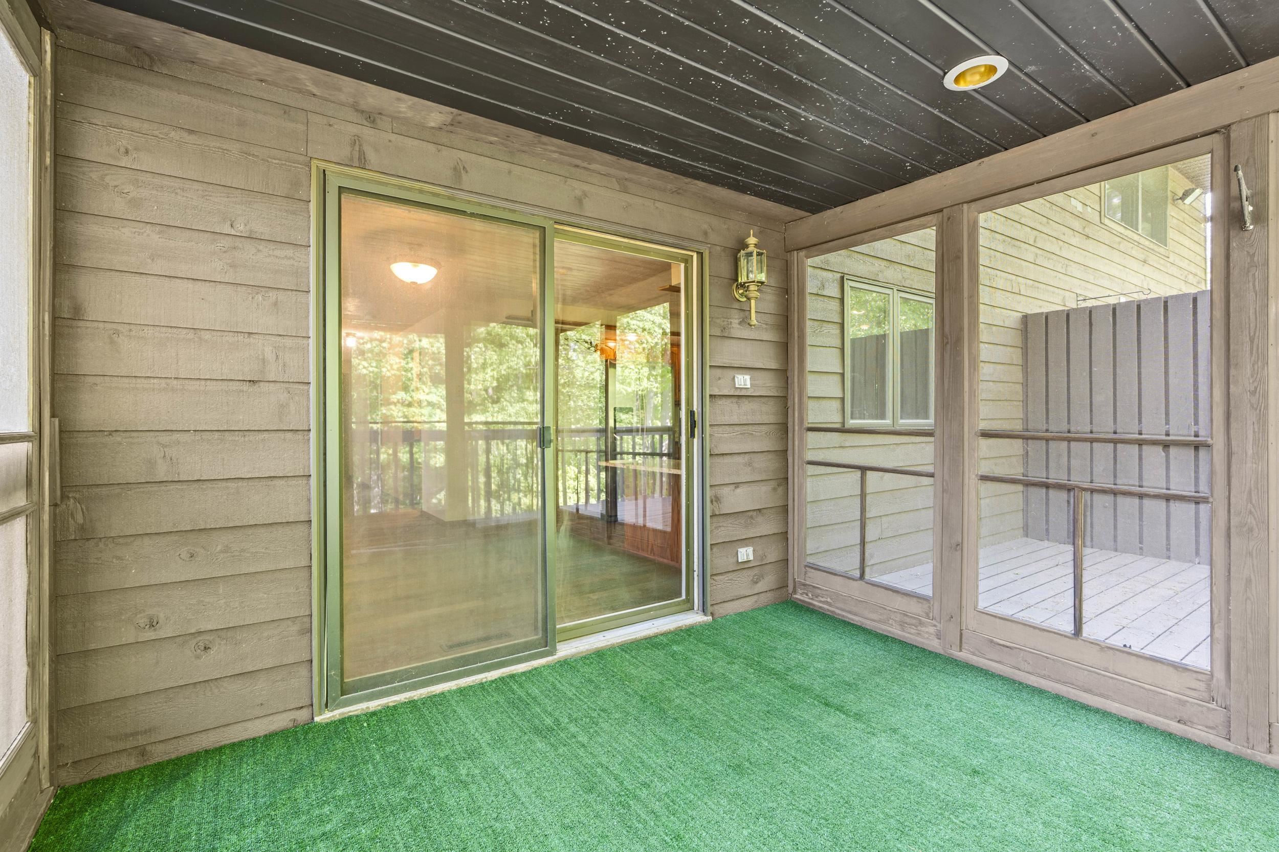921 Divot Place Green Bay, WI 54313 - Photo 17 of 66