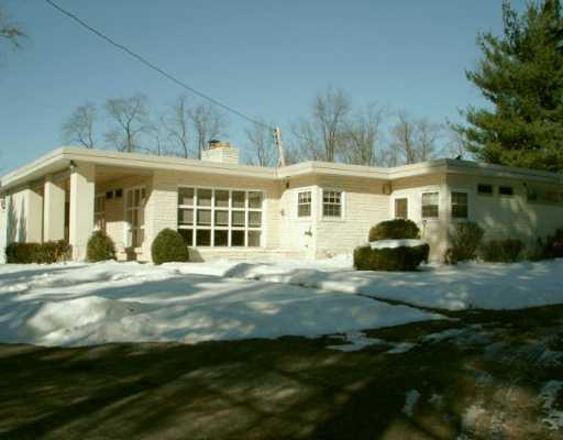 835 Field Club Road Pittsburgh, PA 15238 - Photo 1 of 6 Exterior Front.