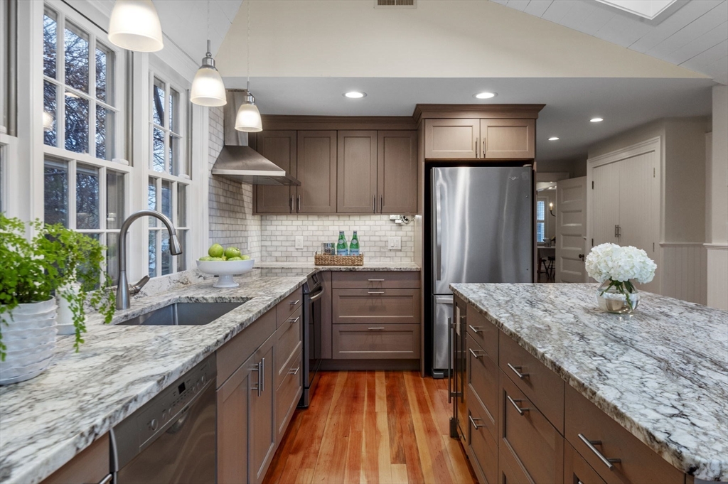 30 High Street Marblehead, MA 01945 - Photo 15 of 35 Gallery Image 15
