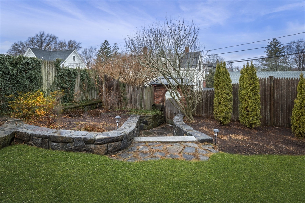 30 High Street Marblehead, MA 01945 - Photo 7 of 35 Gallery Image 7