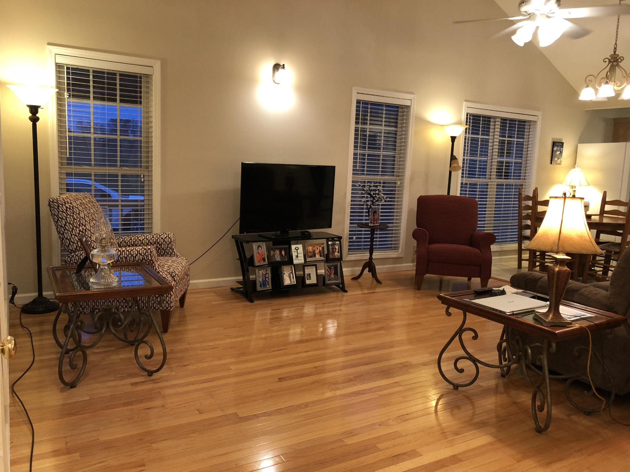 13711 Vonore Road Loudon, TN 37774 - Photo 17 of 34 a view of a livingroom with furniture and a flat screen tv