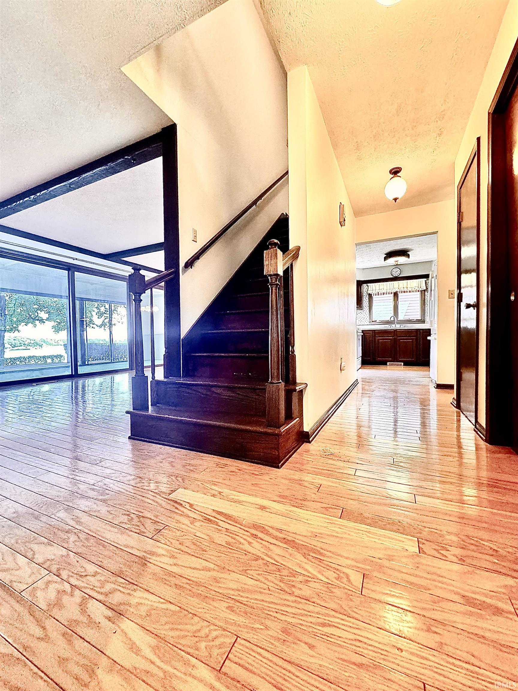 5063 Freeman View Road Monticello, IN 47960 - Photo 15 of 36 Gallery Image 15