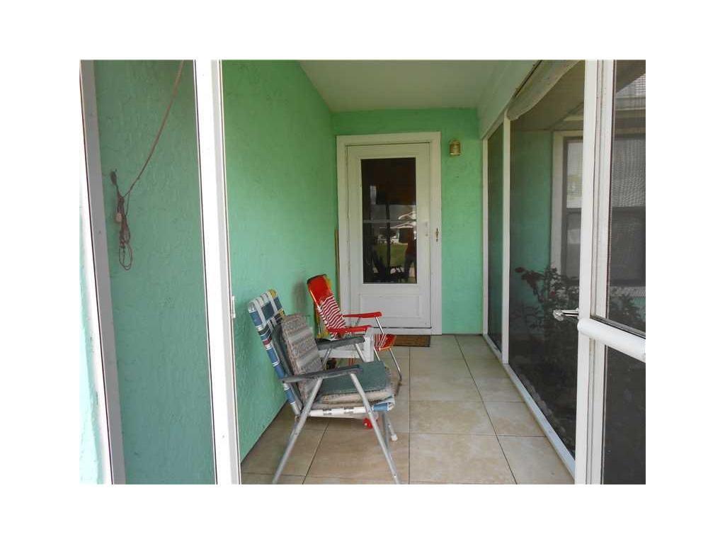 122 Filbert Street Sebastian, FL 32958 - Photo 4 of 13 Gallery Image 4