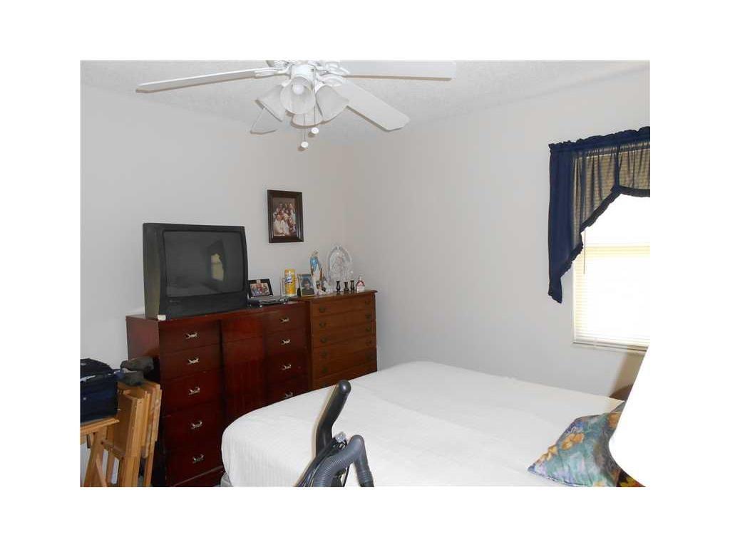 122 Filbert Street Sebastian, FL 32958 - Photo 9 of 13 Gallery Image 9