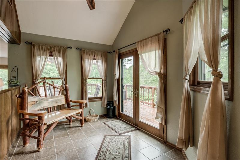 6 Agostoni Road Eighty Four, PA 15330 - Photo 10 of 25