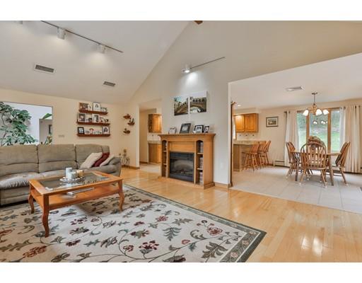 5 Grandview Road Methuen, MA 01844 - Photo 6 of 28 Gallery Image 6