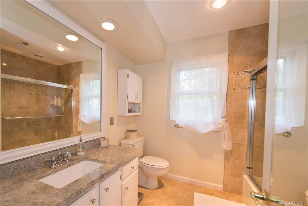 11218 Winding Way Road, Unit 2 Charlotte, NC 28226 - Photo 16 of 24 Gallery Image 16