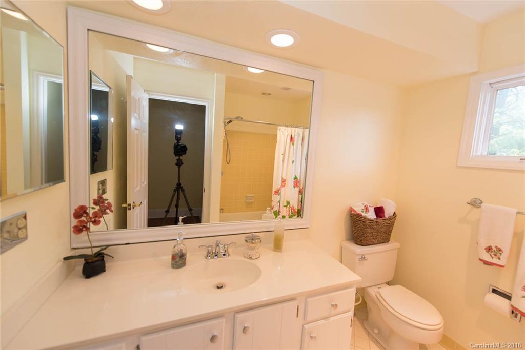 11218 Winding Way Road, Unit 2 Charlotte, NC 28226 - Photo 20 of 24 Gallery Image 20
