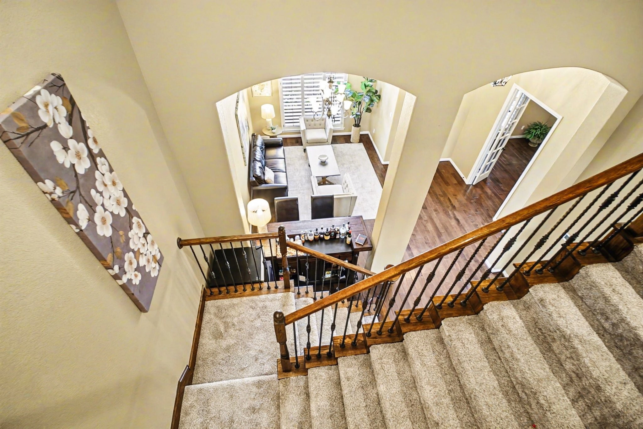 8210 Thunder Ridge Way Missouri City, TX 77459 - Photo 26 of 42 View of downstairs living areas from 2nd floor landing.