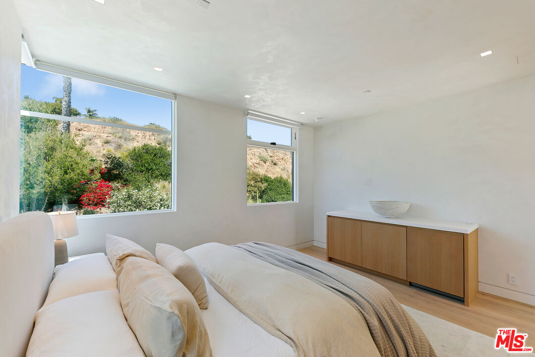 31224 Broad Beach Road Malibu, CA 90265 - Photo 44 of 54