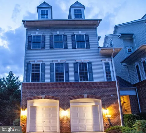 $3,200 | 8986 Harrover Place, Unit 86B, Lorton, VA 22079