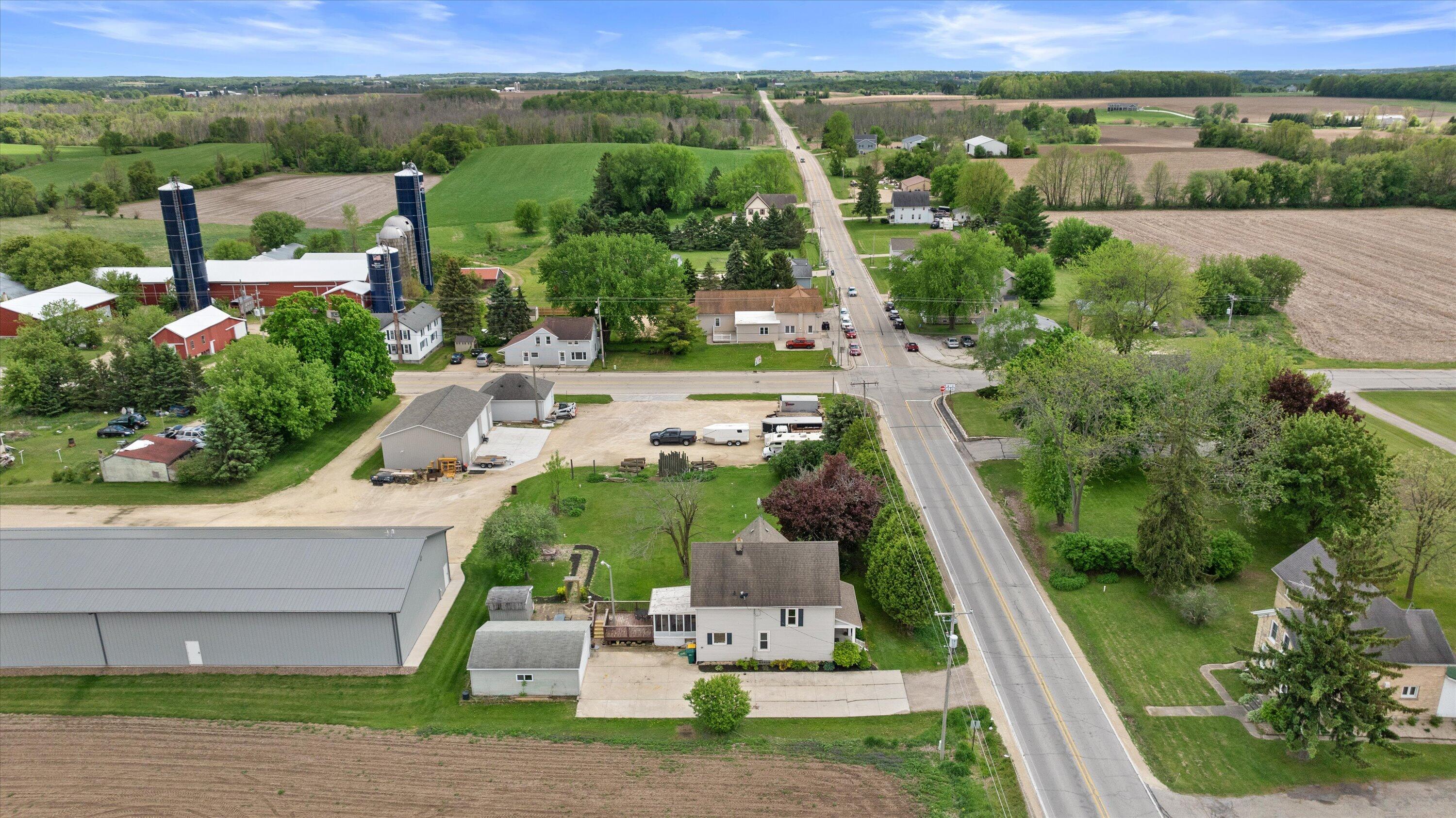 8922 County Highway West Wayne, WI 53010 - Photo 41 of 59 Aerial view