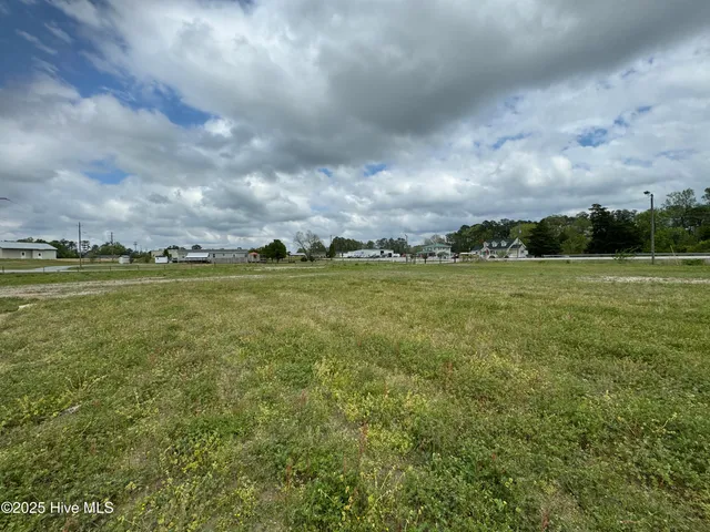 $125,000 | 17 St Maysville Nc 28555, Maysville, NC 28555