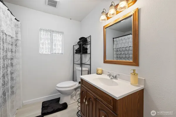 $438,000 | 14512 246th Street East, Graham, WA 98338