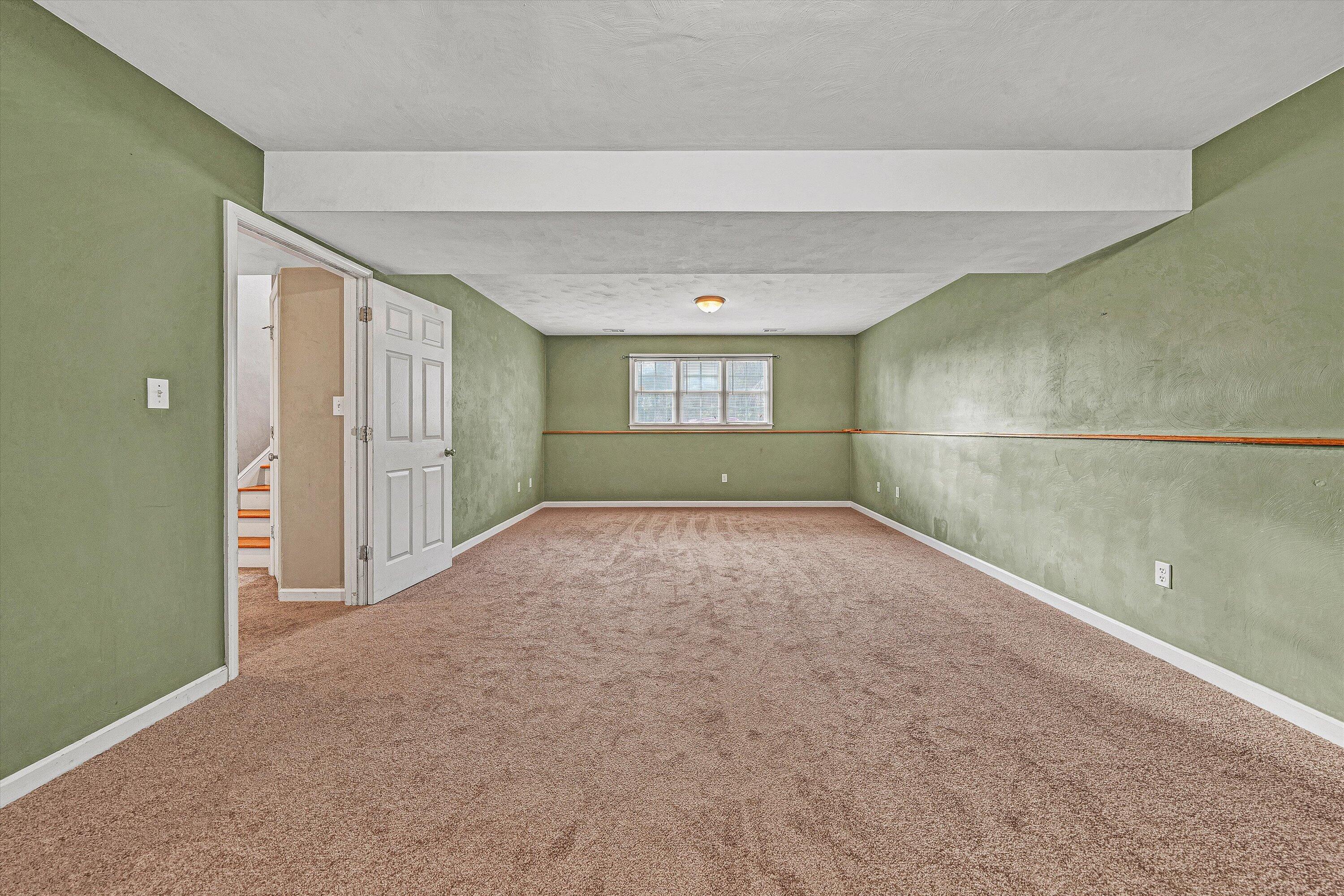 826 Coyner Springs Road Roanoke, VA 24012 - Photo 24 of 37 25-DSC00530