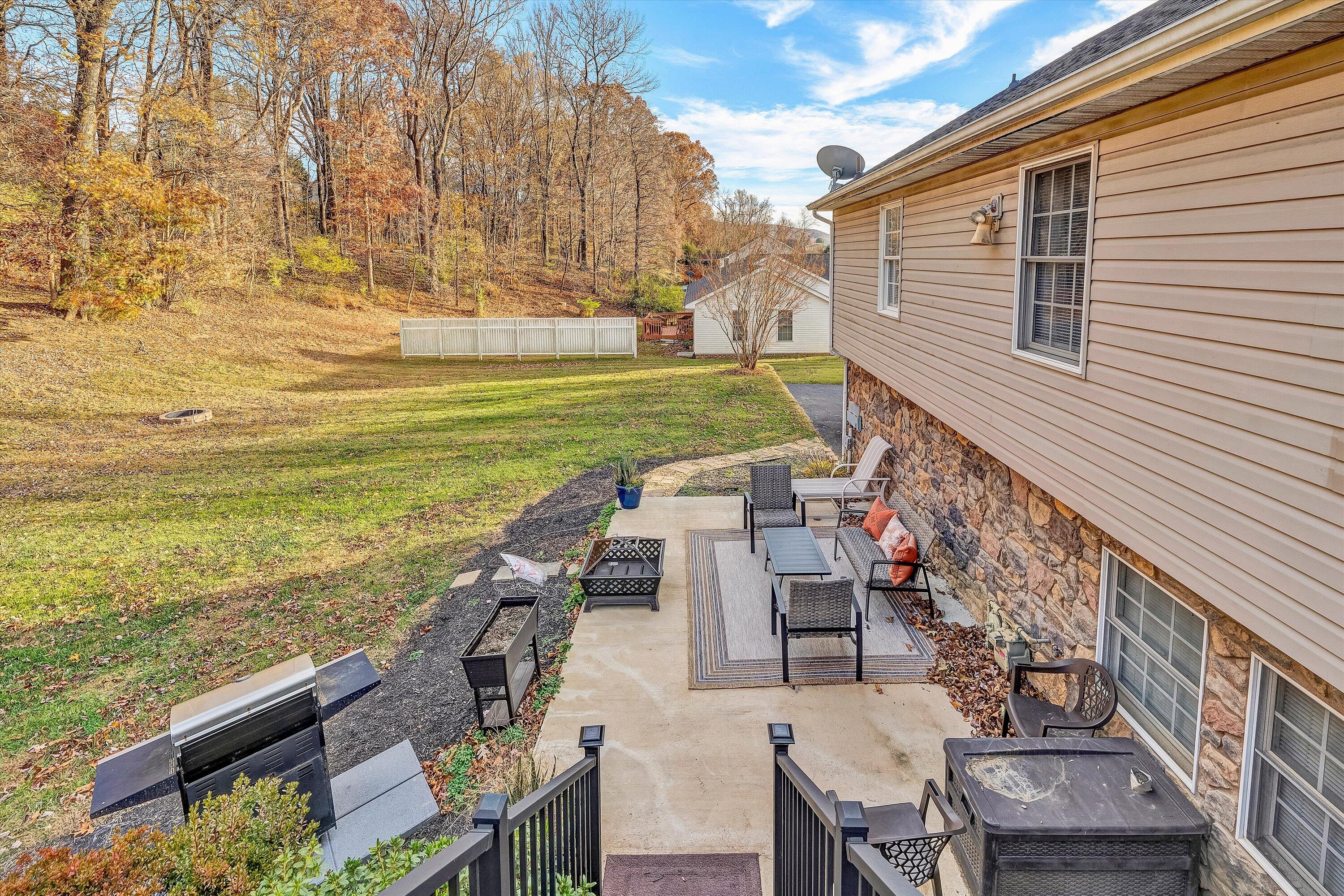 826 Coyner Springs Road Roanoke, VA 24012 - Photo 31 of 37 32-DSC00575