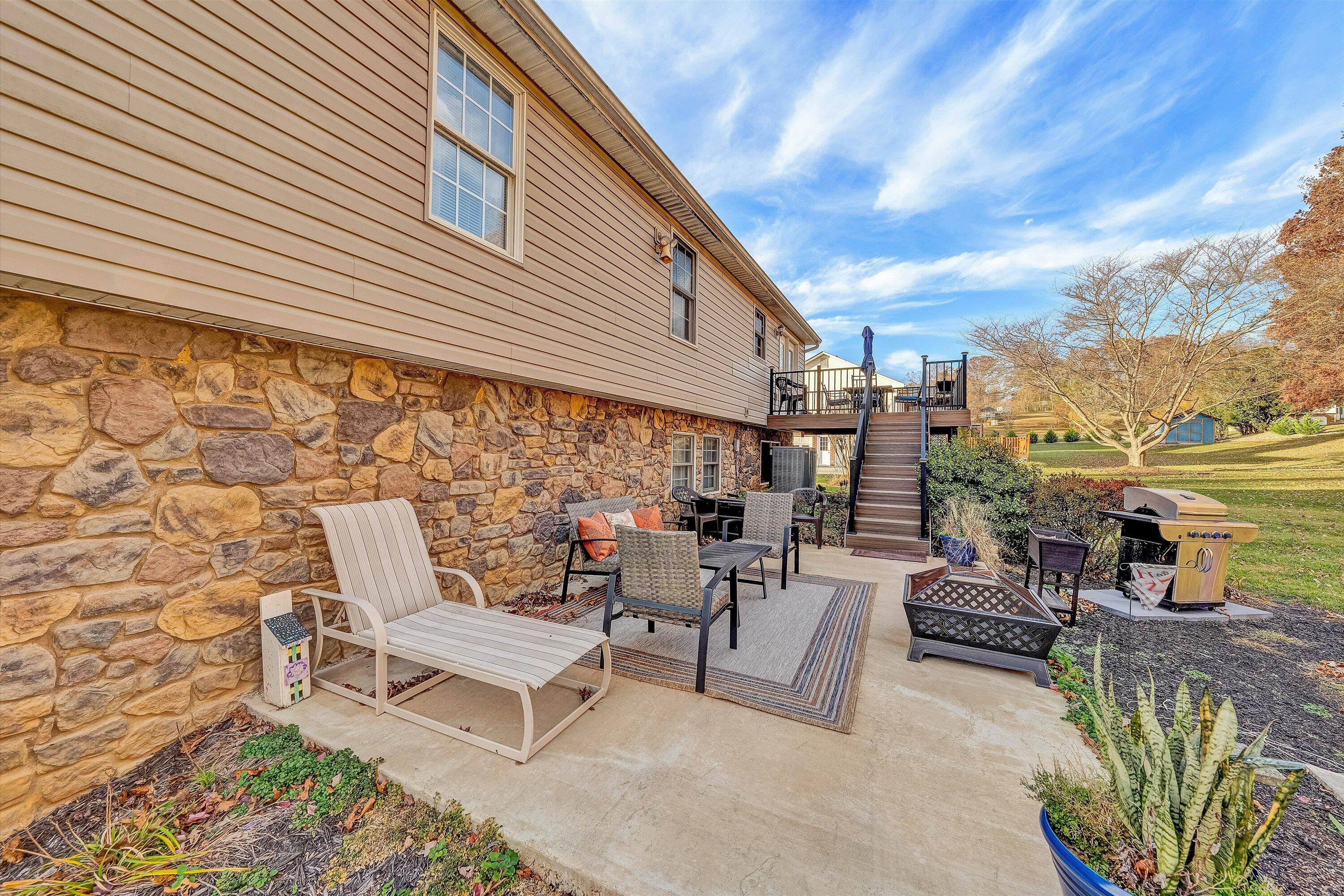 826 Coyner Springs Road Roanoke, VA 24012 - Photo 32 of 37 33-DSC00563