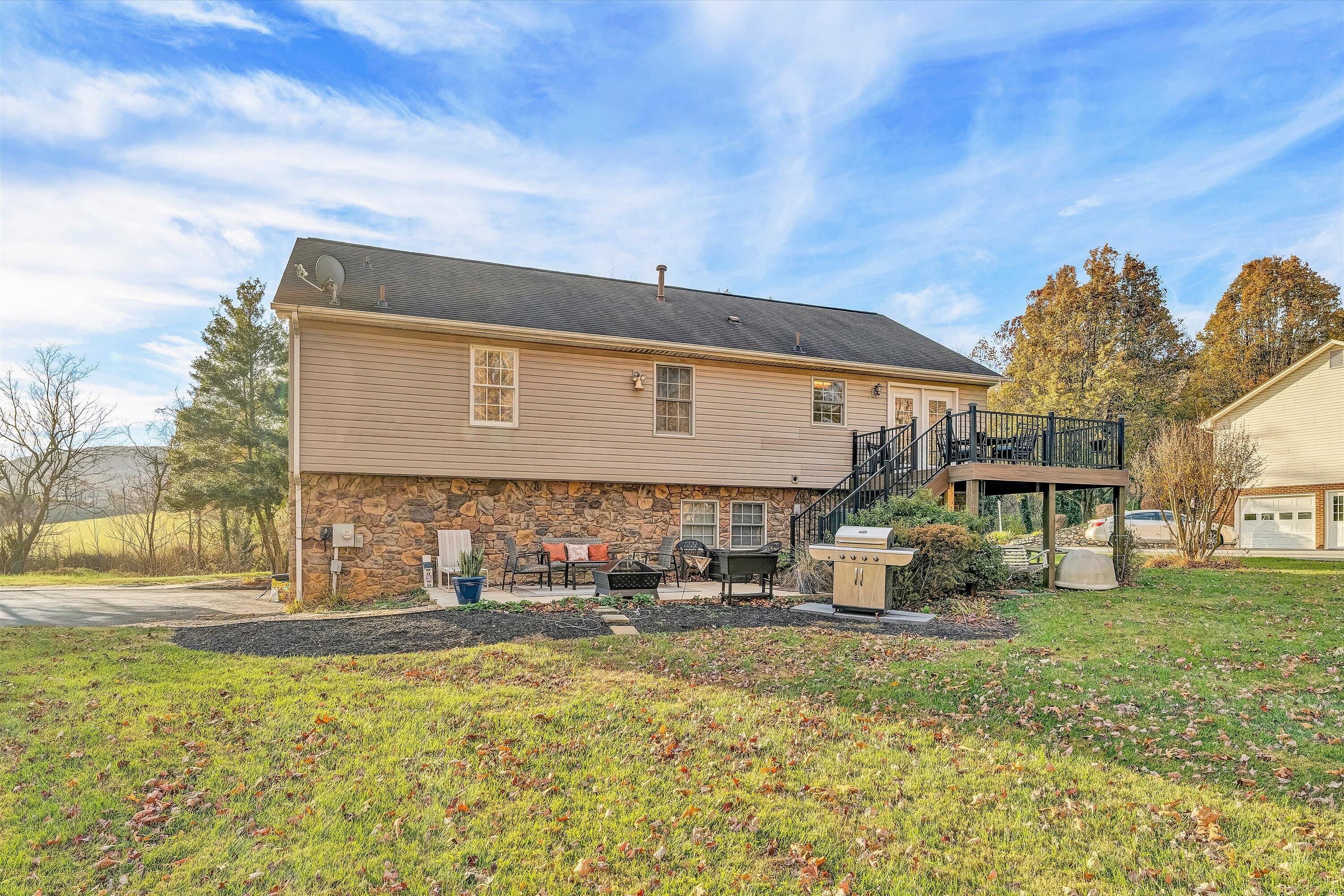 826 Coyner Springs Road Roanoke, VA 24012 - Photo 34 of 37 35-DSC00581