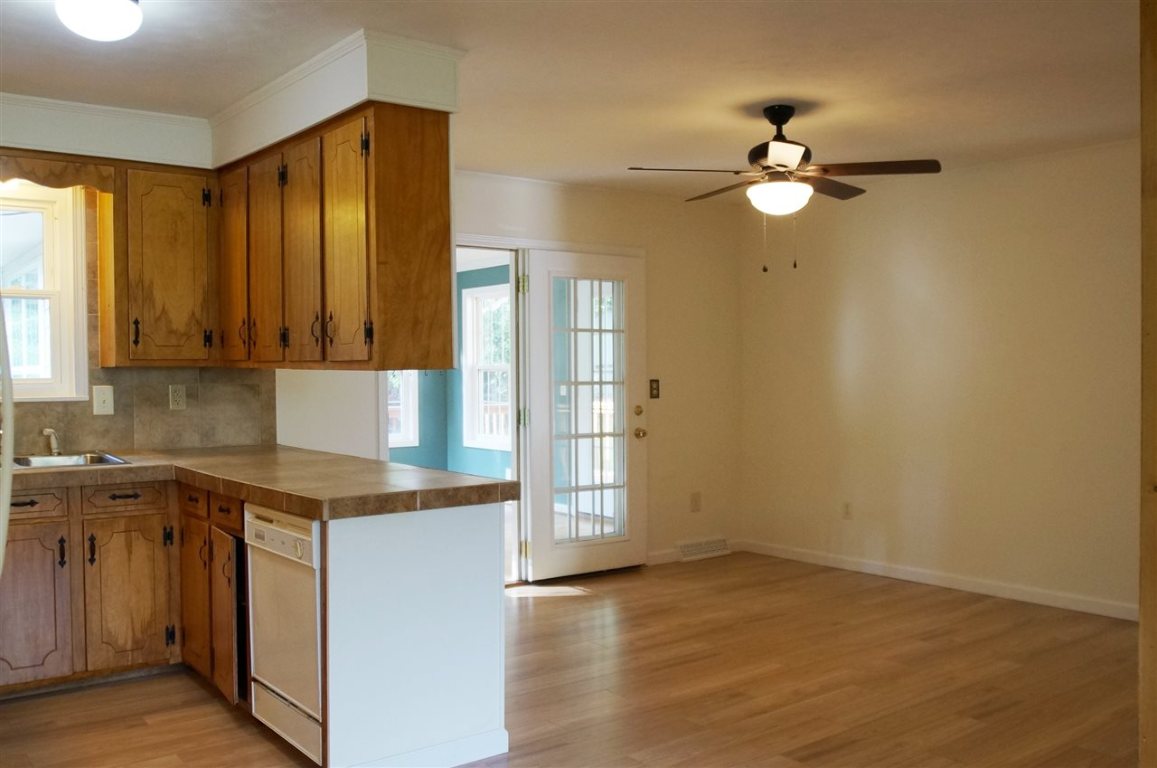 118 State Rd S-37-381 Seneca, SC 29678 - Photo 8 of 35 Gallery Image 8