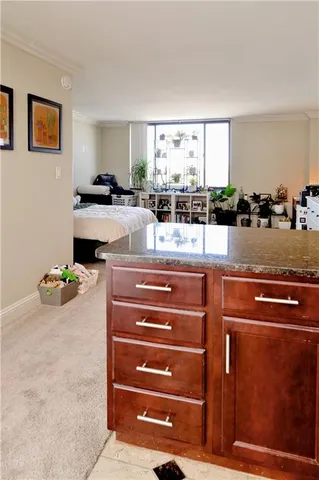 $114,000 | 700 East 8th Street, Unit 9L, Kansas City, MO 64106