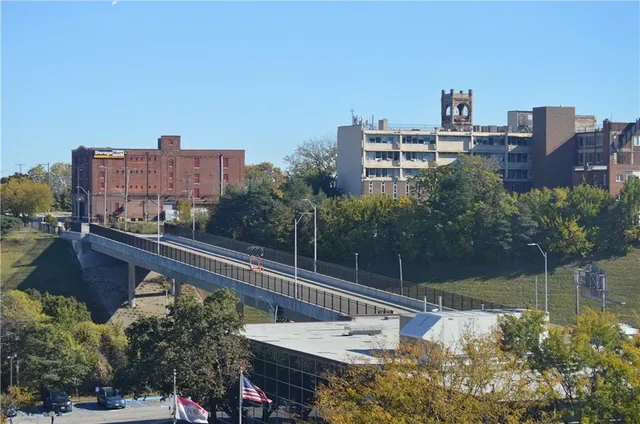 $114,000 | 700 East 8th Street, Unit 9L, Kansas City, MO 64106