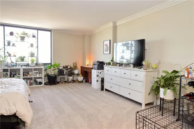 $114,000 | 700 East 8th Street, Unit 9L, Kansas City, MO 64106