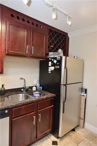 $114,000 | 700 East 8th Street, Unit 9L, Kansas City, MO 64106