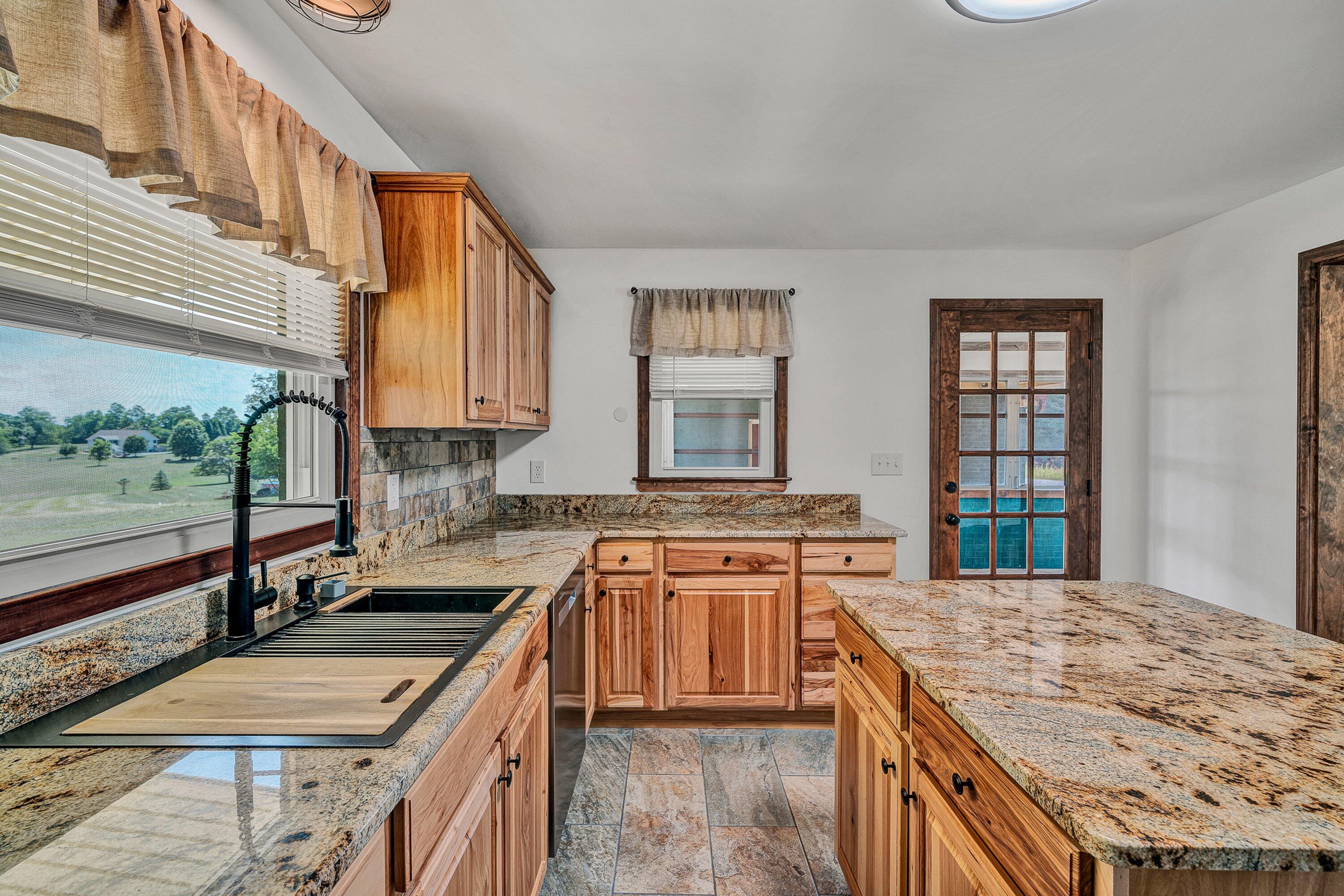 1084 Altice Road Moneta, VA 24121 - Photo 11 of 45 pic 11