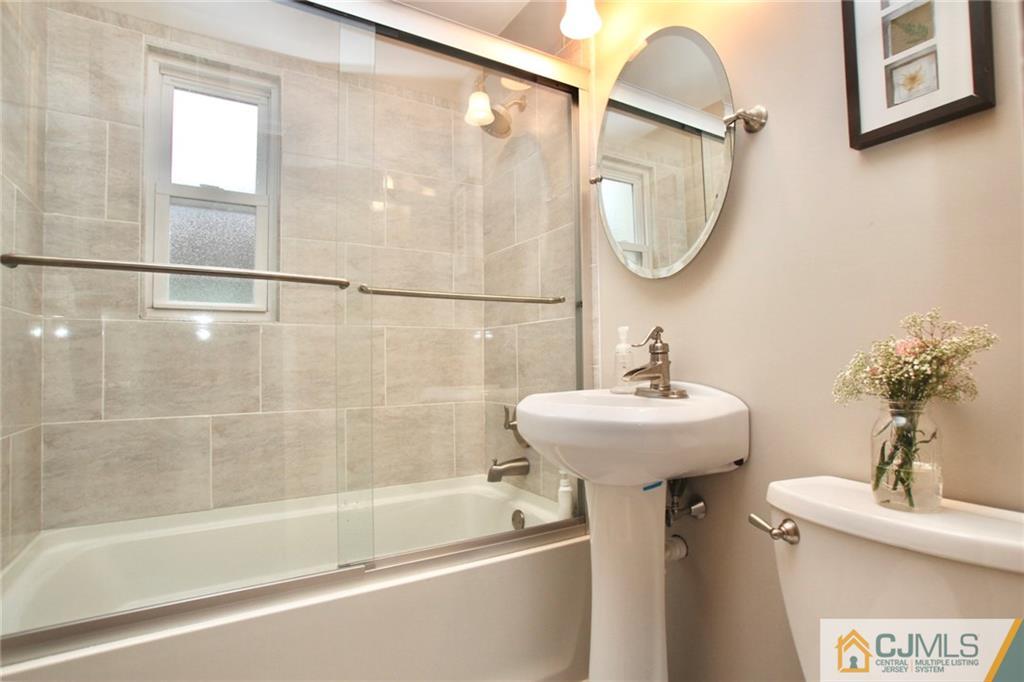 63 Tunison Road New Brunswick, NJ 08901 - Photo 8 of 16 Gallery Image 8