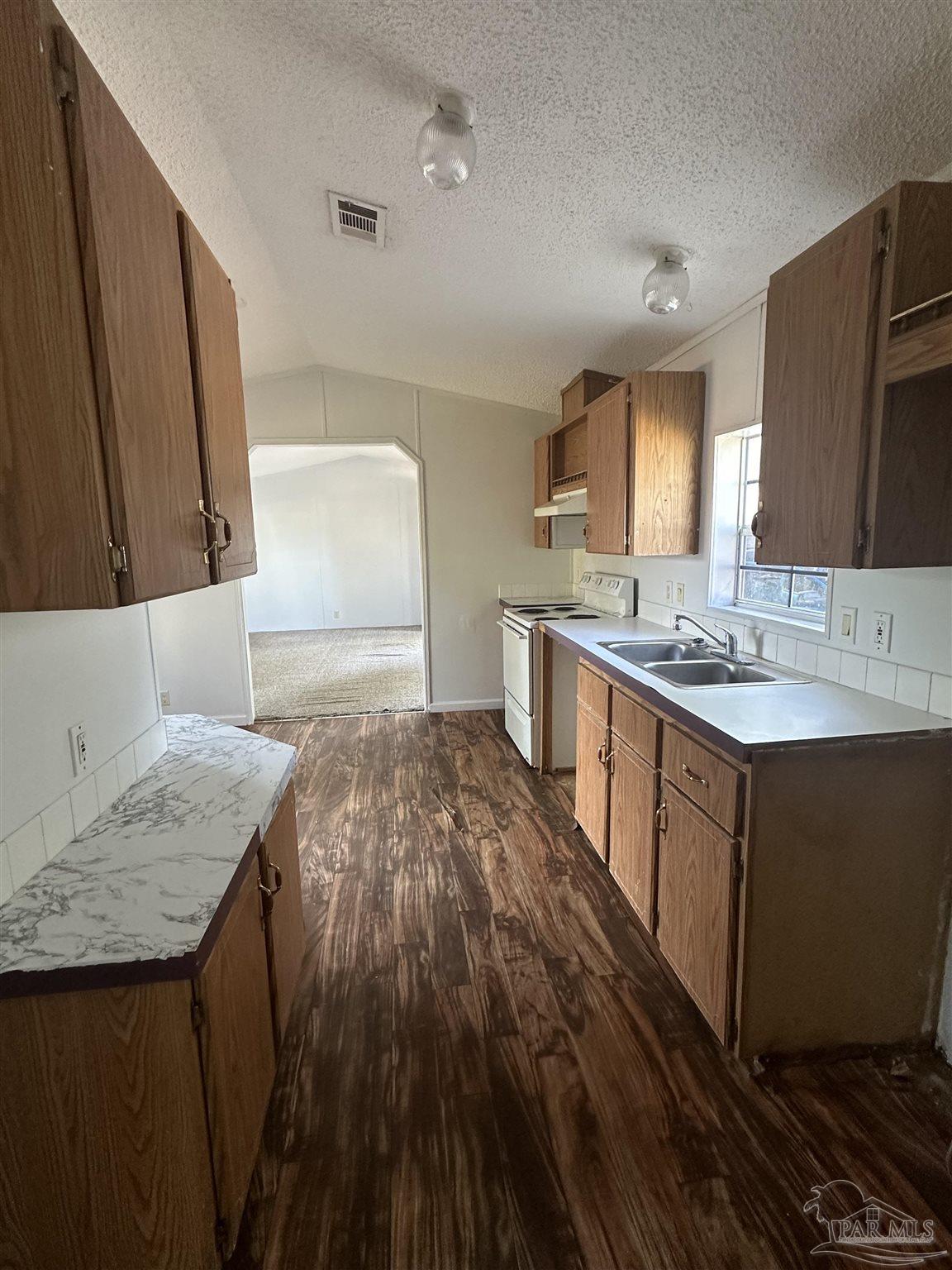 5675 Saufley Field Road, Unit 8 Pensacola, FL 32526 - Photo 4 of 9