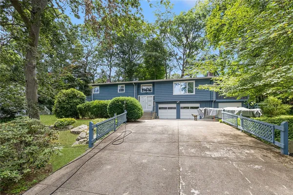 $750,000 | 58 Rip Van Winkle Circle, Warwick, RI 02886