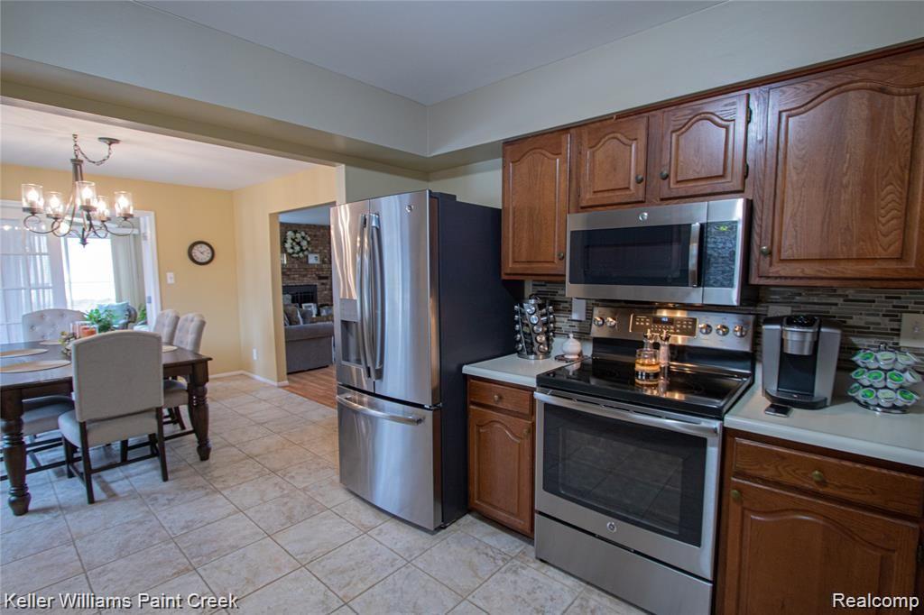 185 West Hamlin Road Rochester Hills, MI 48307 - Photo 16 of 43