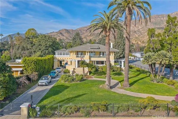 $3,400 | 1325 East Altadena Drive, Altadena, CA 91001
