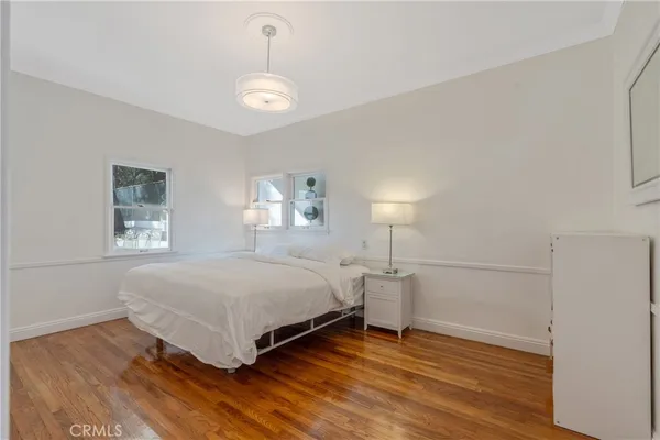 $3,400 | 1325 East Altadena Drive, Altadena, CA 91001