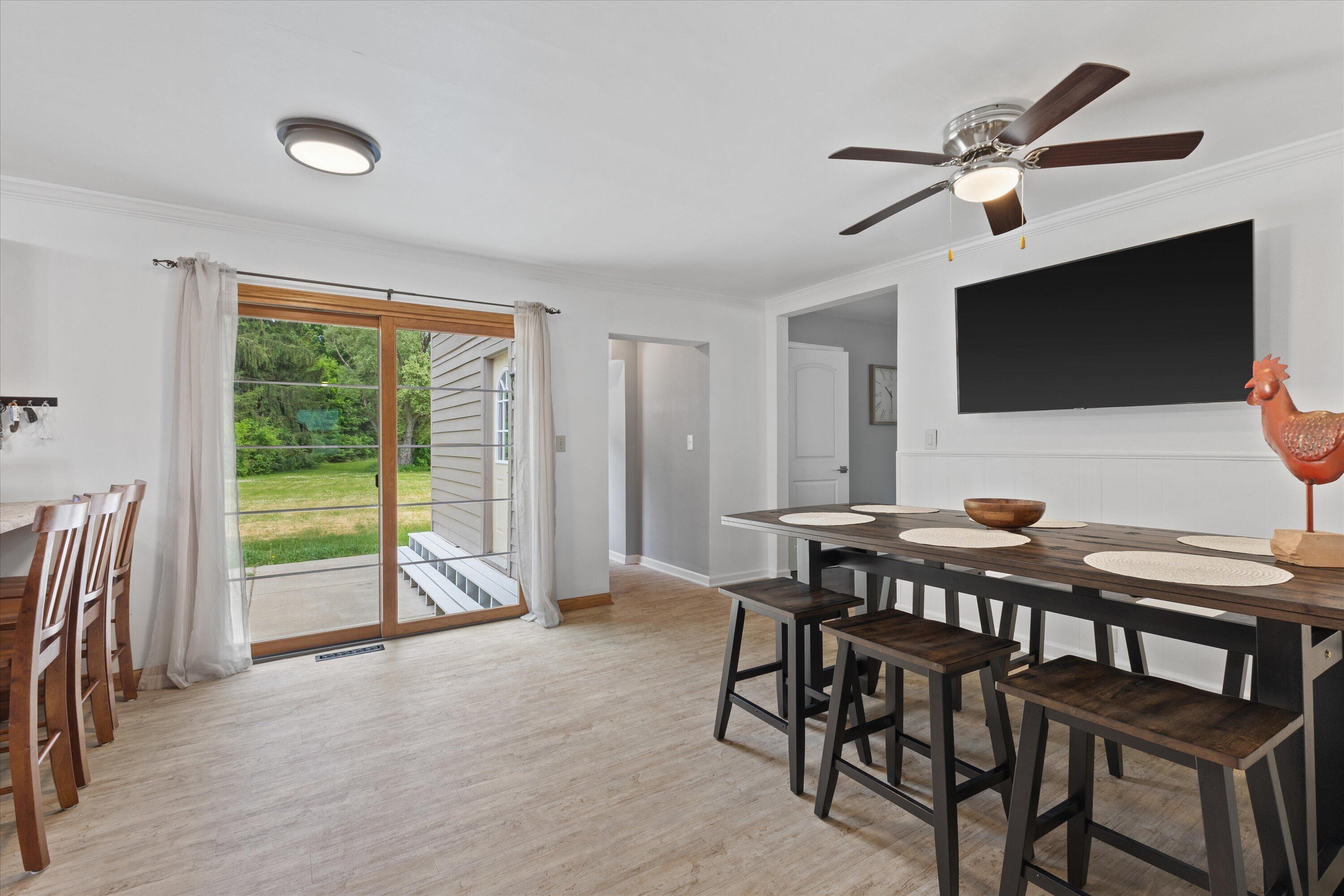 W244N4501 Swan Road Pewaukee, WI 53072 - Photo 15 of 43 Dinette with Patio Access