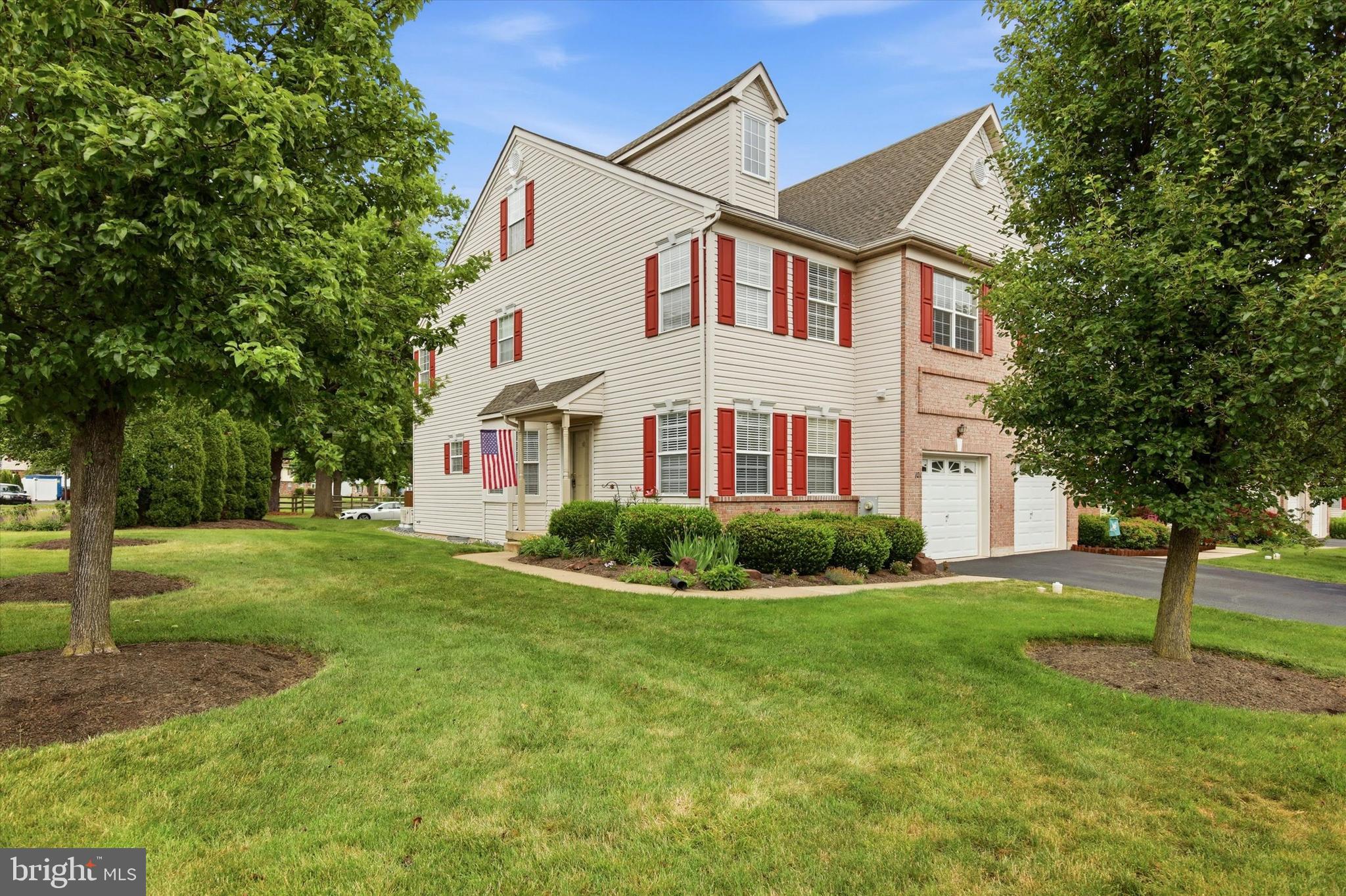 101 Raintree Crossing Hatfield, PA 19440 - Photo 2 of 40