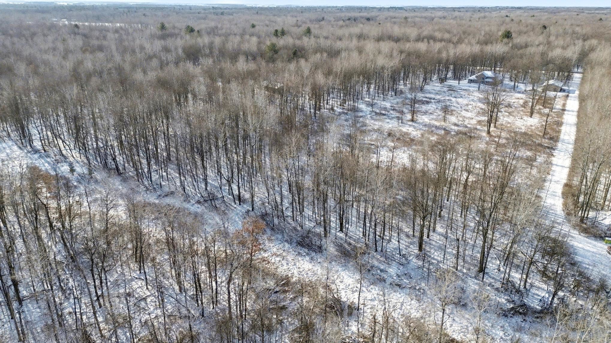 635 South East County Line Road Shepherd, MI 48883 - Photo 28 of 32