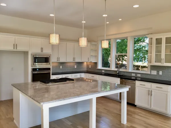 $5,600 | 2303 B Knowles Avenue, Nashville, TN 37204