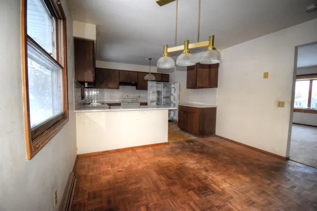 $289,900 | 6324 Crestwood Circle, McFarland, WI 53558