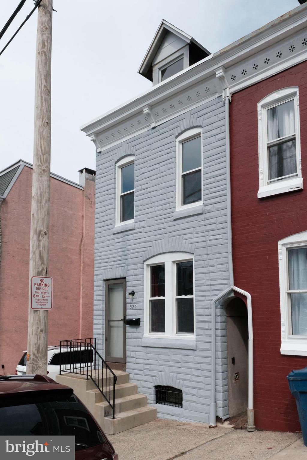 525 South 18th Street Reading, PA 19606 - Photo 4 of 18 a front view of a building with many windows