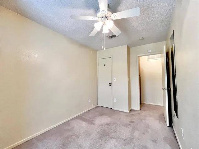 $1,495 | 800 West Collins Street, Denton, TX 76201