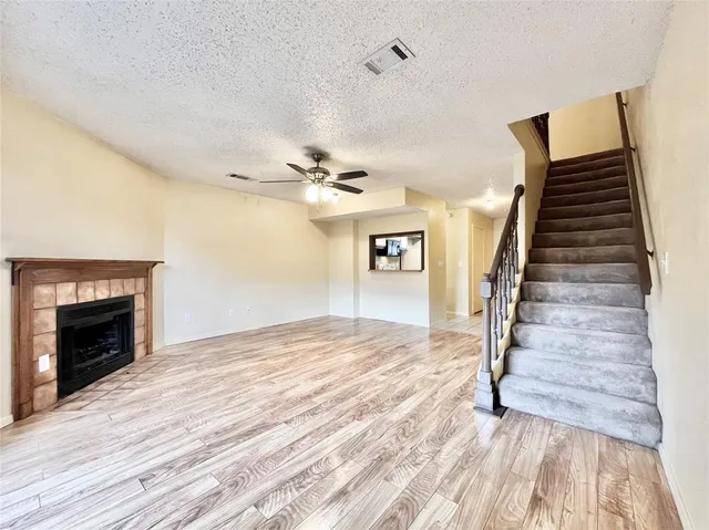 $1,495 | 800 West Collins Street, Denton, TX 76201