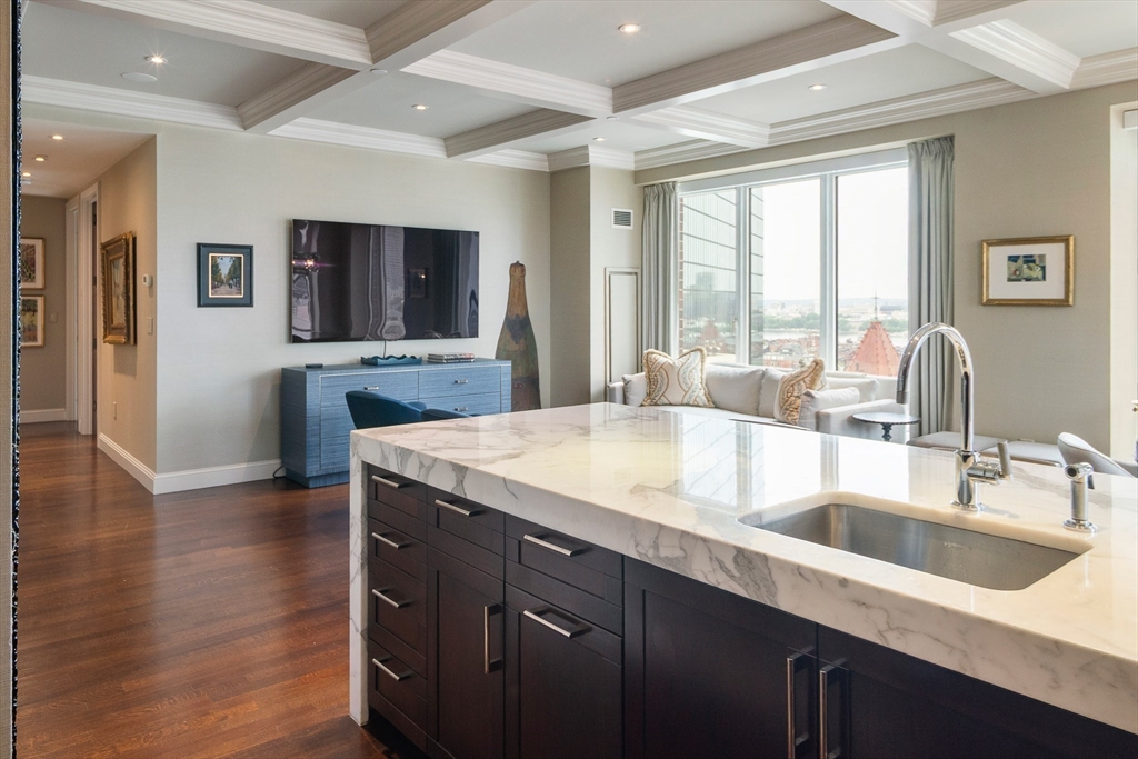 400 Stuart Street, Unit 20A Boston, MA 02116 - Photo 2 of 26