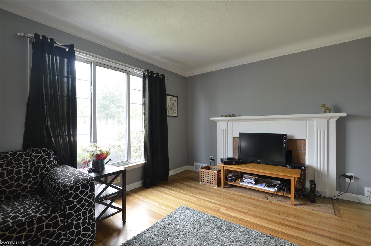 20926 Moross Road Grosse Pointe, MI 48236 - Photo 6 of 16