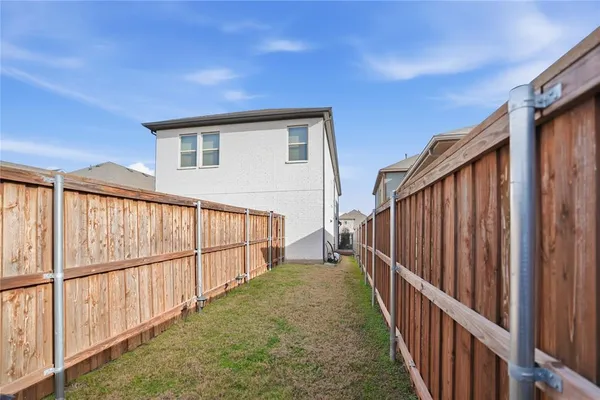 $3,800 | 1621 Rose Willow Way, Arlington, TX 76005